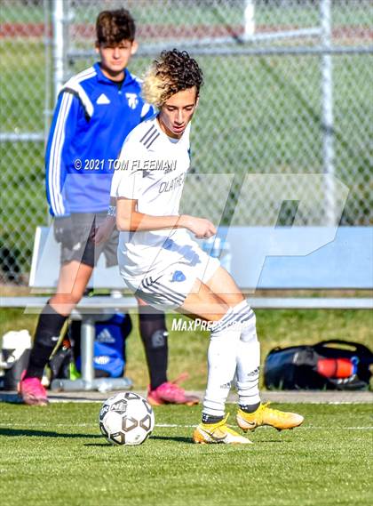 Thumbnail 2 in Washburn Rural vs Olathe West (KSHSAA 6A Championship) photogallery.