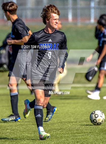Thumbnail 1 in Washburn Rural vs Olathe West (KSHSAA 6A Championship) photogallery.