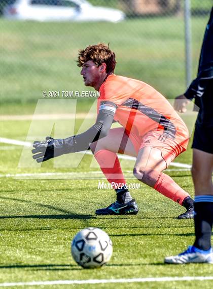 Thumbnail 3 in Washburn Rural vs Olathe West (KSHSAA 6A Championship) photogallery.
