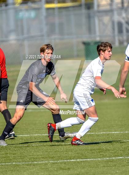Thumbnail 3 in Washburn Rural vs Olathe West (KSHSAA 6A Championship) photogallery.
