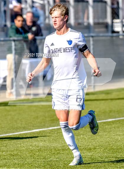 Thumbnail 3 in Washburn Rural vs Olathe West (KSHSAA 6A Championship) photogallery.