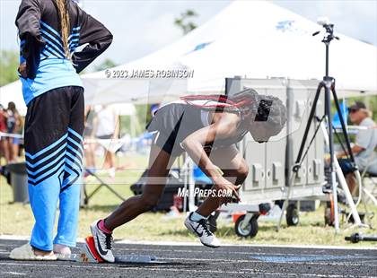 Thumbnail 2 in Sandra Cheeseborough Invitational (200 Meter) photogallery.