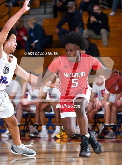 Thumbnail 2 in McClatchy vs. Folsom (Stan Harms Classic) photogallery.