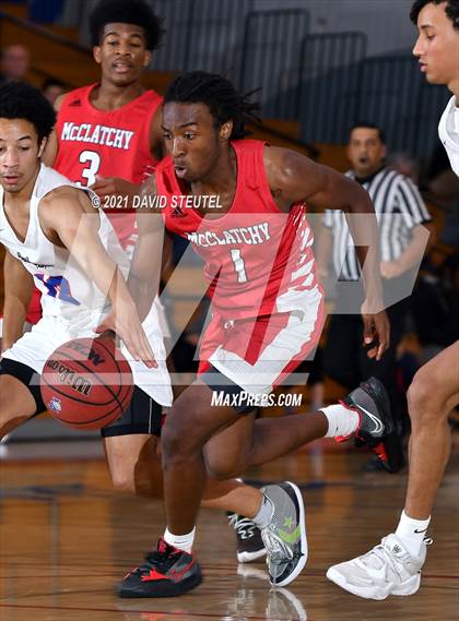 Thumbnail 1 in McClatchy vs. Folsom (Stan Harms Classic) photogallery.