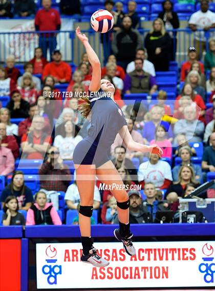 Thumbnail 3 in Baptist Prep vs. Shiloh Christian (AAA 4A Final) photogallery.