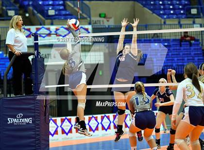 Thumbnail 1 in Baptist Prep vs. Shiloh Christian (AAA 4A Final) photogallery.