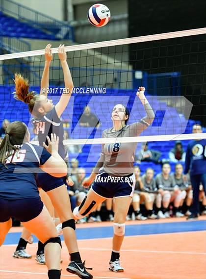 Thumbnail 3 in Baptist Prep vs. Shiloh Christian (AAA 4A Final) photogallery.