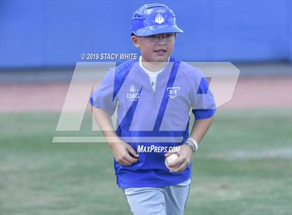 Thumbnail 2 in Coral Reef vs. IMG Academy (IMG National Classic) photogallery.