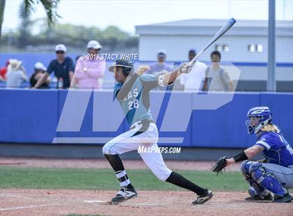Thumbnail 2 in Coral Reef vs. IMG Academy (IMG National Classic) photogallery.