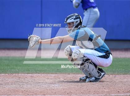 Thumbnail 2 in Coral Reef vs. IMG Academy (IMG National Classic) photogallery.
