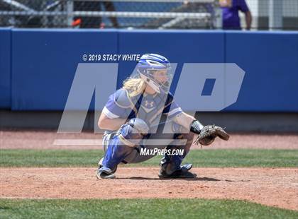 Thumbnail 2 in Coral Reef vs. IMG Academy (IMG National Classic) photogallery.