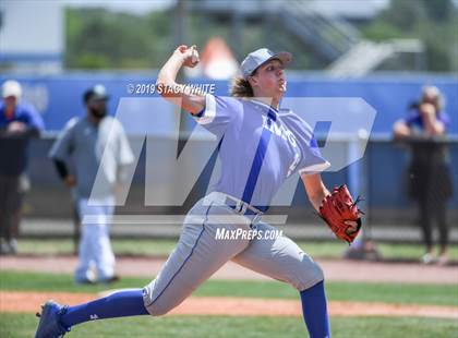 Thumbnail 2 in Coral Reef vs. IMG Academy (IMG National Classic) photogallery.