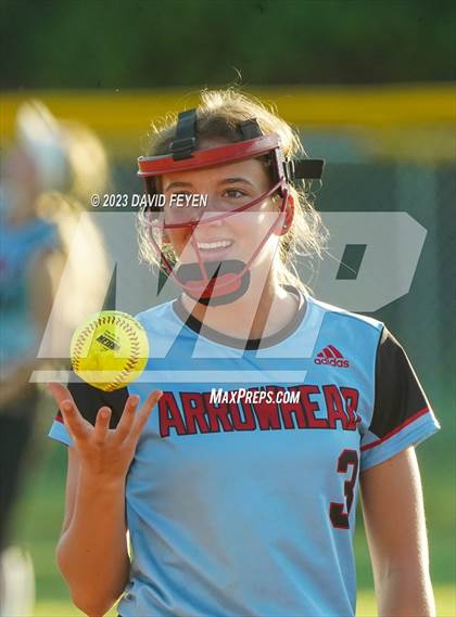 Thumbnail 1 in Arrowhead @ Waukesha West photogallery.