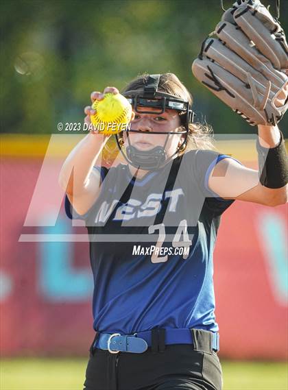 Thumbnail 2 in Arrowhead @ Waukesha West photogallery.