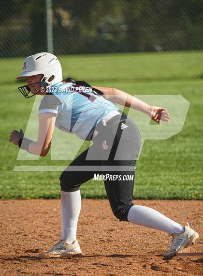 Thumbnail 2 in Arrowhead @ Waukesha West photogallery.