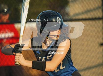Thumbnail 2 in Arrowhead @ Waukesha West photogallery.