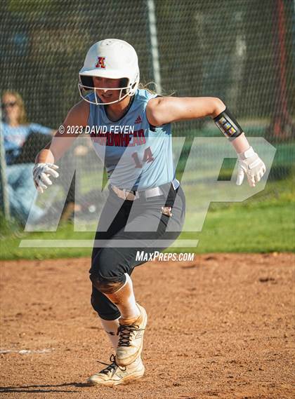 Thumbnail 1 in Arrowhead @ Waukesha West photogallery.