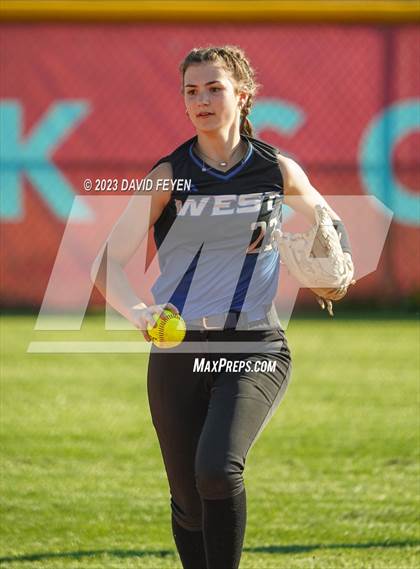 Thumbnail 3 in Arrowhead @ Waukesha West photogallery.