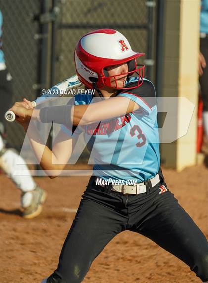 Thumbnail 2 in Arrowhead @ Waukesha West photogallery.