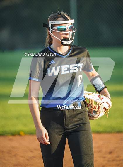 Thumbnail 3 in Arrowhead @ Waukesha West photogallery.