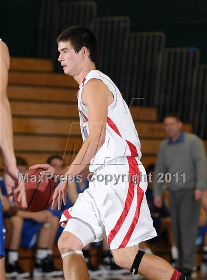Thumbnail 2 in Del Campo vs. Mira Loma (Mesa Verde Tournament) photogallery.