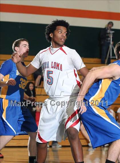 Thumbnail 1 in Del Campo vs. Mira Loma (Mesa Verde Tournament) photogallery.