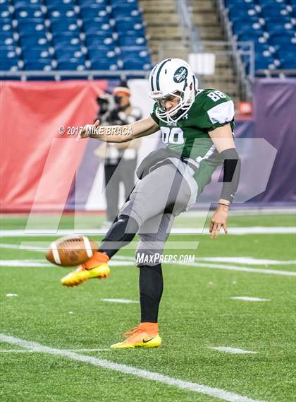 Thumbnail 3 in Dennis-Yarmouth Regional vs. West Springfield (MIAA Division 5 Final) photogallery.