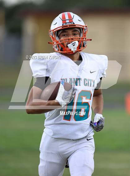 Thumbnail 2 in Plant City @ Lake Gibson (Kickoff Classic) photogallery.