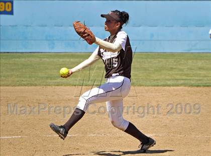 Thumbnail 2 in Lincoln vs. Kennedy (Valley Classic) photogallery.