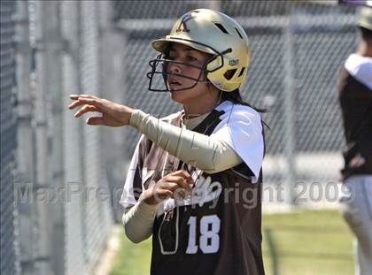 Thumbnail 3 in Lincoln vs. Kennedy (Valley Classic) photogallery.