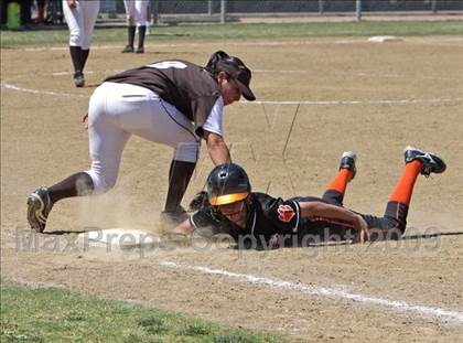 Thumbnail 2 in Lincoln vs. Kennedy (Valley Classic) photogallery.