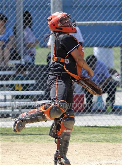 Thumbnail 1 in Lincoln vs. Kennedy (Valley Classic) photogallery.