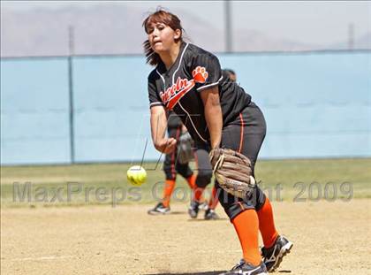 Thumbnail 3 in Lincoln vs. Kennedy (Valley Classic) photogallery.