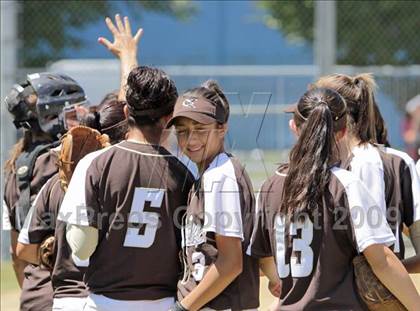 Thumbnail 2 in Lincoln vs. Kennedy (Valley Classic) photogallery.