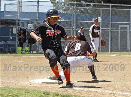 Thumbnail 2 in Lincoln vs. Kennedy (Valley Classic) photogallery.