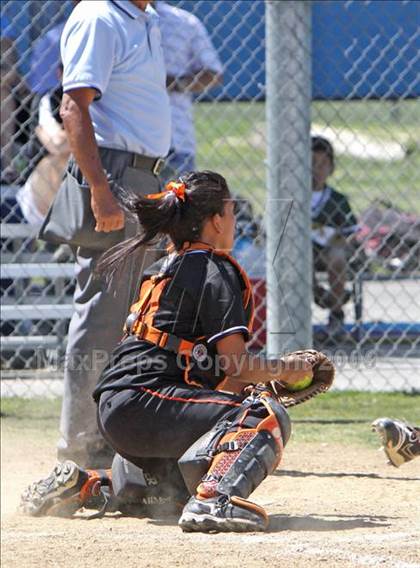 Thumbnail 1 in Lincoln vs. Kennedy (Valley Classic) photogallery.