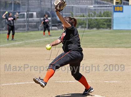 Thumbnail 3 in Lincoln vs. Kennedy (Valley Classic) photogallery.
