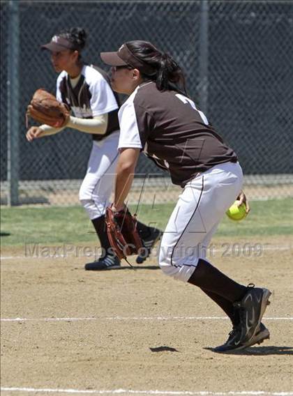 Thumbnail 1 in Lincoln vs. Kennedy (Valley Classic) photogallery.