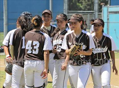 Thumbnail 1 in Lincoln vs. Kennedy (Valley Classic) photogallery.