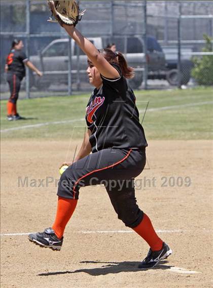 Thumbnail 3 in Lincoln vs. Kennedy (Valley Classic) photogallery.