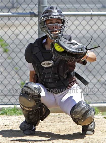 Thumbnail 1 in Lincoln vs. Kennedy (Valley Classic) photogallery.