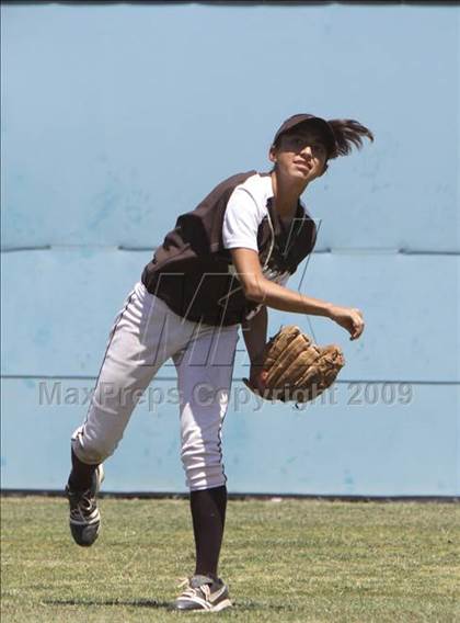 Thumbnail 3 in Lincoln vs. Kennedy (Valley Classic) photogallery.