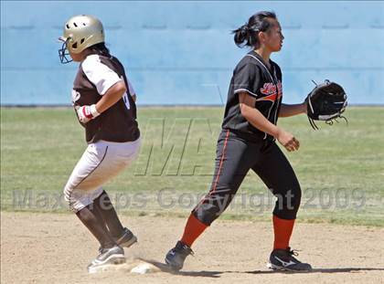 Thumbnail 3 in Lincoln vs. Kennedy (Valley Classic) photogallery.