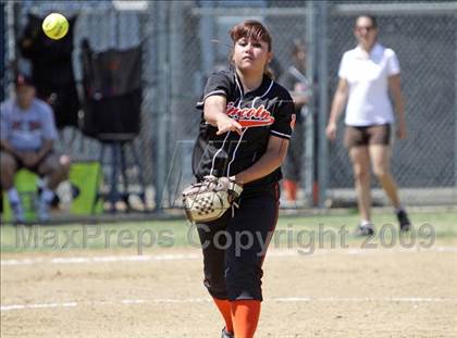 Thumbnail 2 in Lincoln vs. Kennedy (Valley Classic) photogallery.