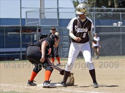 Thumbnail 2 in Lincoln vs. Kennedy (Valley Classic) photogallery.