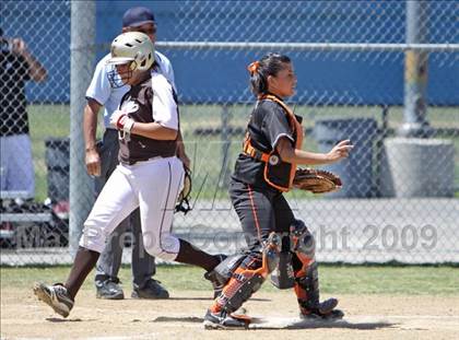 Thumbnail 1 in Lincoln vs. Kennedy (Valley Classic) photogallery.