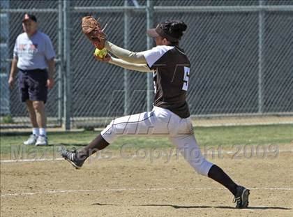 Thumbnail 3 in Lincoln vs. Kennedy (Valley Classic) photogallery.