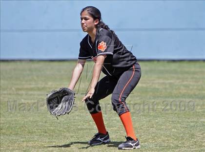 Thumbnail 3 in Lincoln vs. Kennedy (Valley Classic) photogallery.