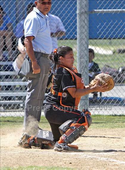 Thumbnail 2 in Lincoln vs. Kennedy (Valley Classic) photogallery.