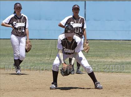 Thumbnail 3 in Lincoln vs. Kennedy (Valley Classic) photogallery.